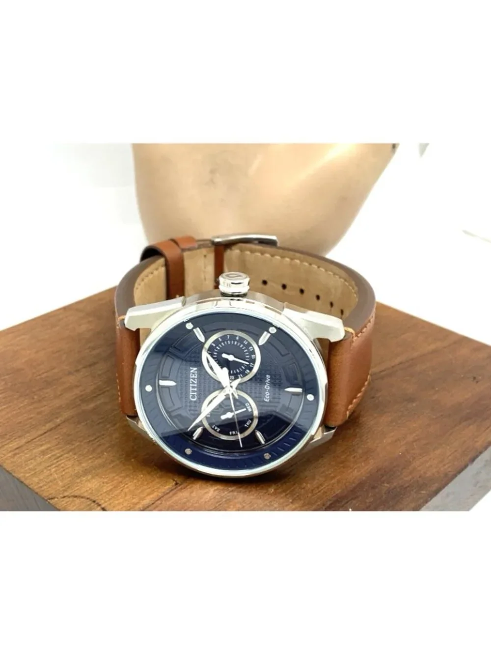 Citizen men watch